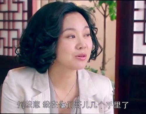 娱乐吃瓜酱小混混,揭秘小混混背后的故事